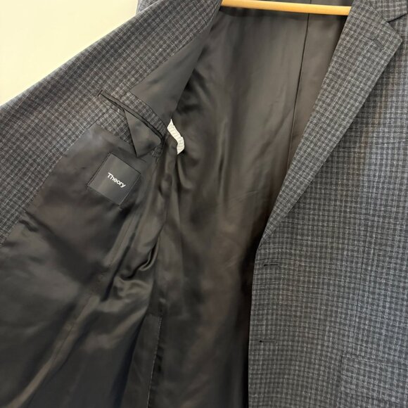 Theory Grey Suit Set in Charcoal Check Wool-Cotton - Picture 6 of 11